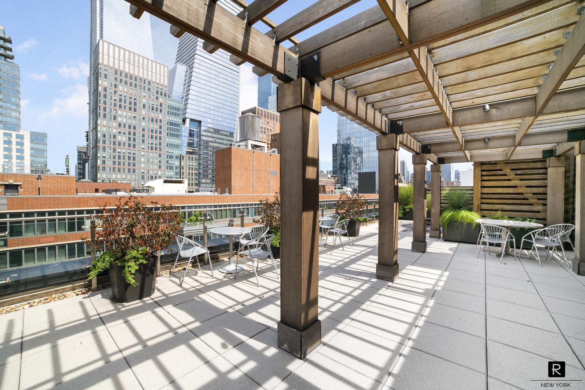 540 W 28th Street Unit: 3-A