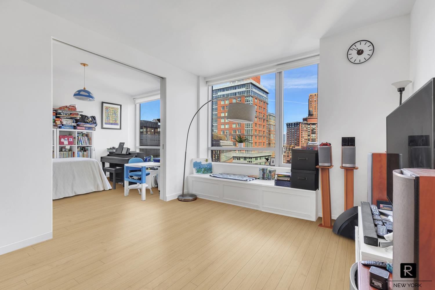 2 River Terrace Unit: 17-F