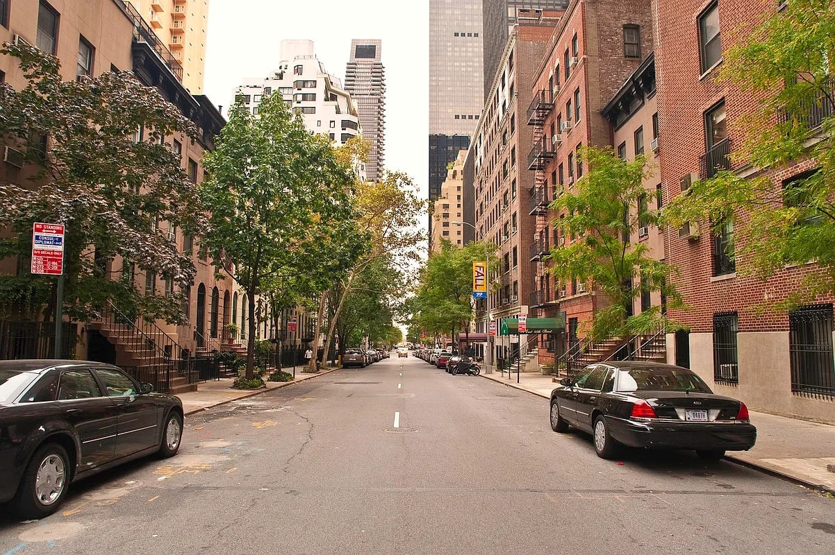 212 E 48th St, Apt 3C