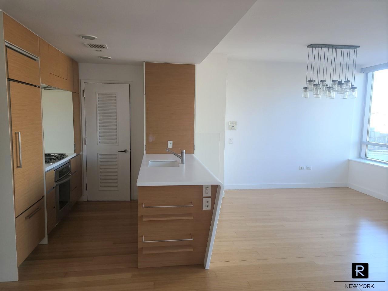 2 River Terrace Unit: 18-F